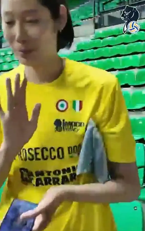 朱婷和镜头, 内的国际女, 世锦赛国家