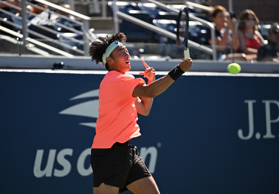 赛中发球 赛中发球